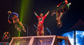 15-VOLTA_BMX_003_Photo_credit_Patrice_Lamoureux_costumes_Zaldy