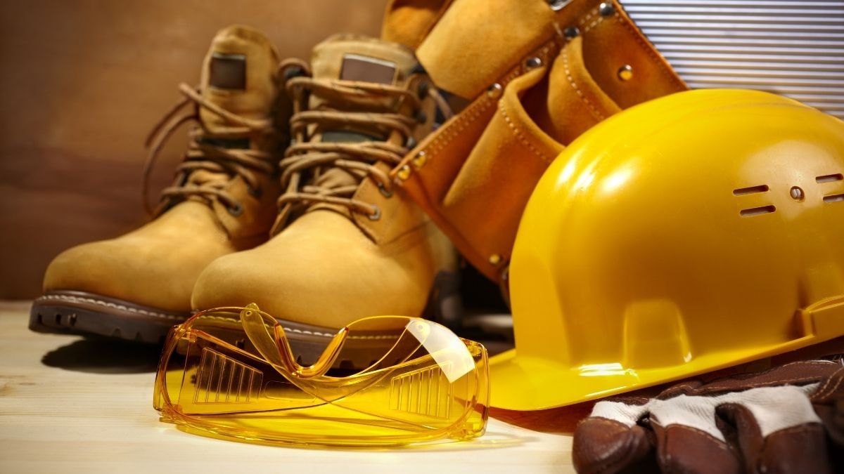 Essential Safety Equipment for Construction Workers