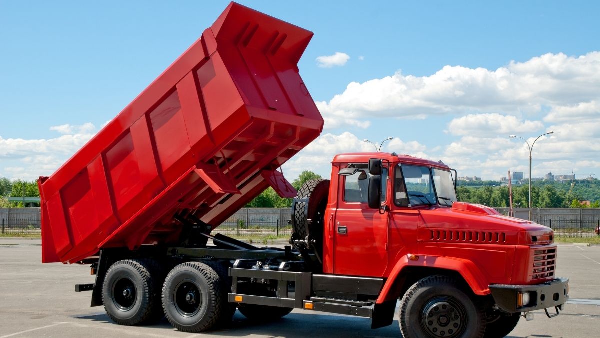 Tips for Renting a Dump Truck for a Construction Project