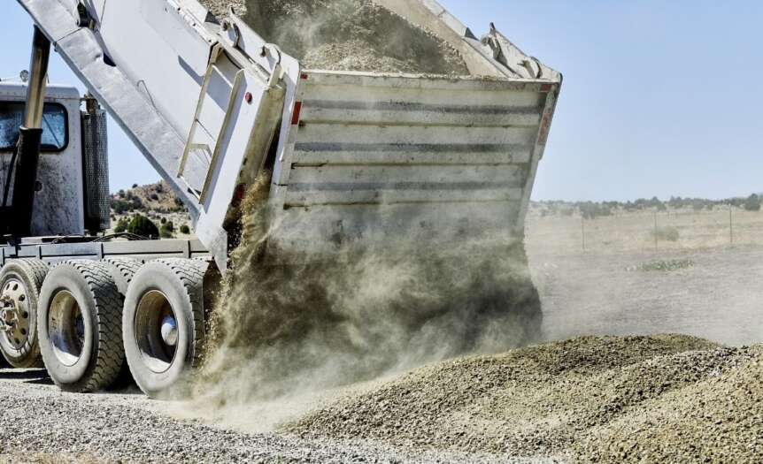4 Top Causes of Dump Truck Hydraulic System Failure