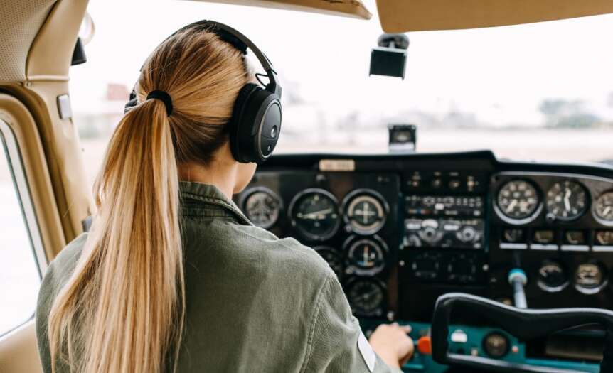 How To Choose the Right Aviation Headset
