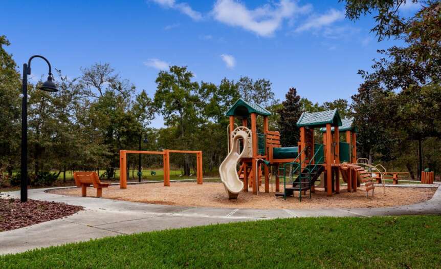 Really Good Reasons To Have a Swing Set in the Playground