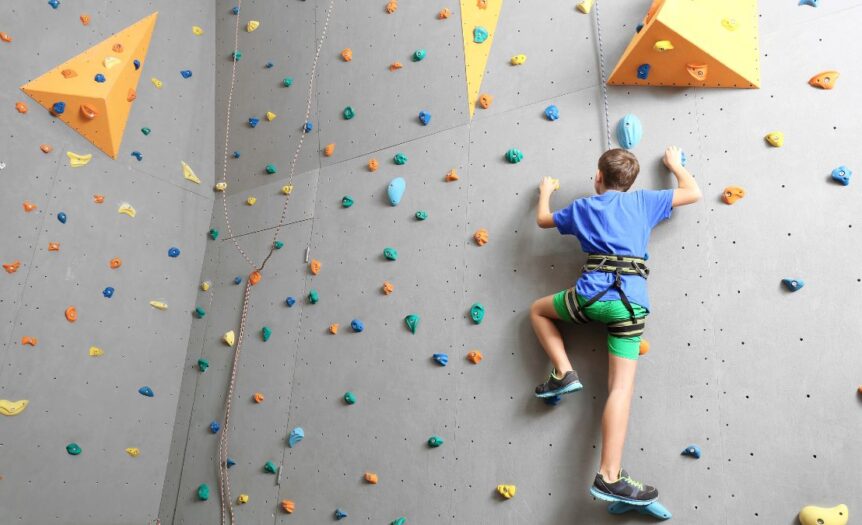 4 Benefits Kids Can Get From Rock Climbing